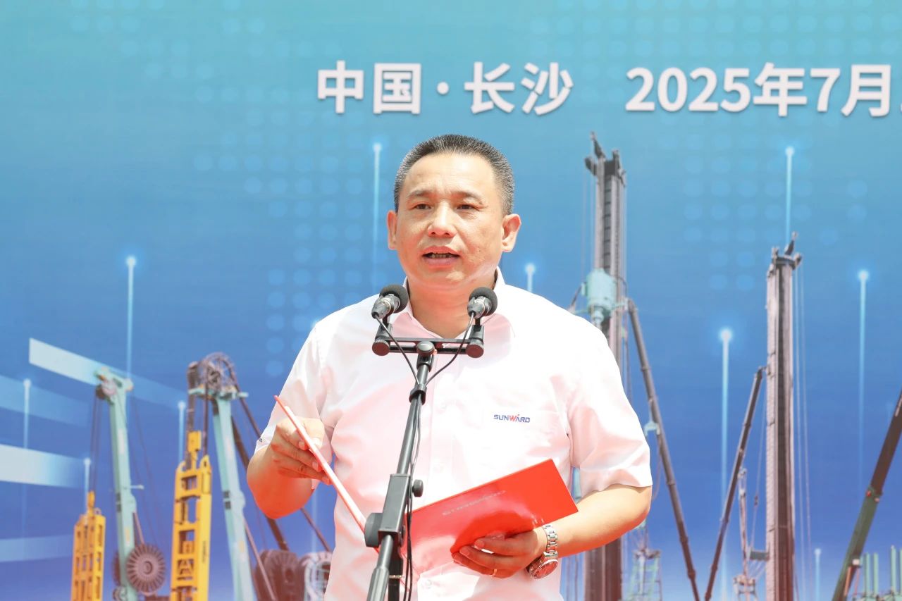 “破紀錄王者”再出征!山河智能SWDM800旋挖鉆機成功交機